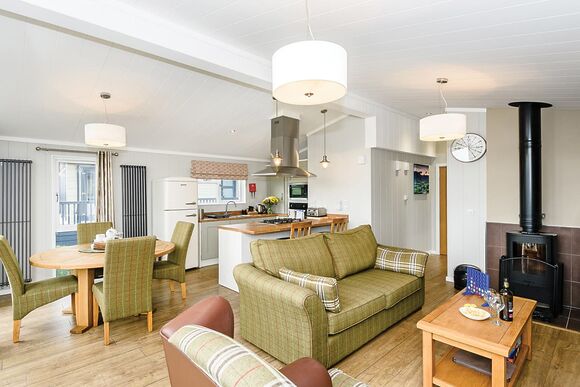 Wordsworth Log Burner - Keswick Reach Lodge Retreat, Bewaldeth, Keswick