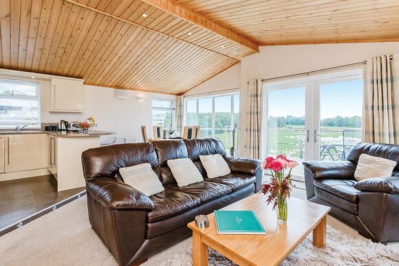 Beauly Lodge - Kessock Highland Lodges, North Kessock, Inverness