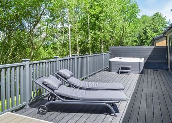 Buckingham - Kingswood Golf and Leisure Park, Doncaster, South Yorkshire