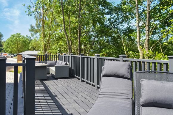 Buckingham Accessible - Kingswood Golf and Leisure Park, Doncaster, South Yorkshire
