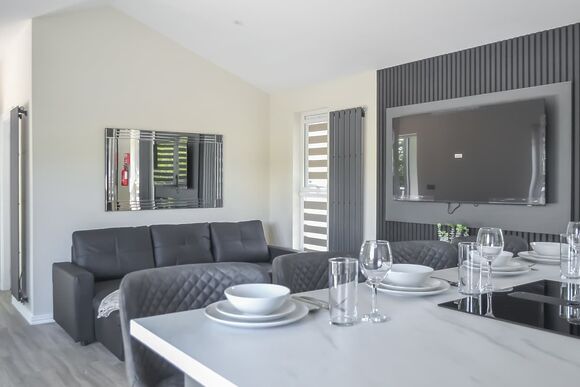 Buckingham VIP - Kingswood Golf and Leisure Park, Doncaster, South Yorkshire