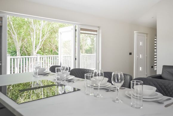 Buckingham VIP - Kingswood Golf and Leisure Park, Doncaster, South Yorkshire