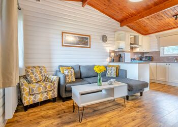 Elf Kirk Spa (Pet) - Kielder Waterside, Kielder Water and Forest Park