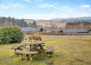 Elf Kirk Spa (Pet) - Kielder Waterside, Kielder Water and Forest Park