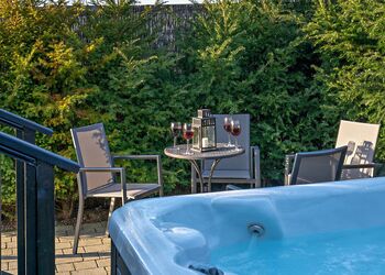 Otterstone Spa (Pet) - Kielder Waterside, Kielder Water and Forest Park