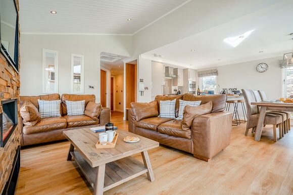 Beech Premier Spa (Pet) - Kielder Waterside, Kielder Water and Forest Park