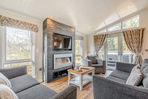 Willow Platinum BBQ (Pet) - Kielder Waterside, Kielder Water and Forest Park