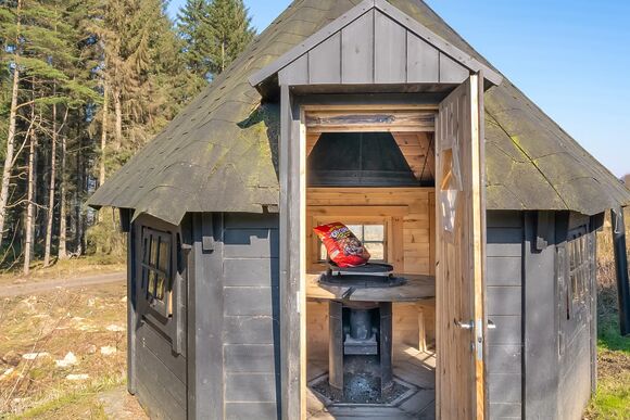 Willow Platinum BBQ (Pet) - Kielder Waterside, Kielder Water and Forest Park