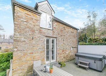 Bridle Cottage - Kilminorth Cottages, Watergate, Looe