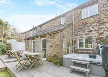 Queen Park Cottage - Kilminorth Cottages, Watergate, Looe