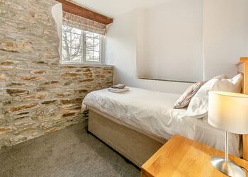 Queen Park Cottage - Kilminorth Cottages, Watergate, Looe