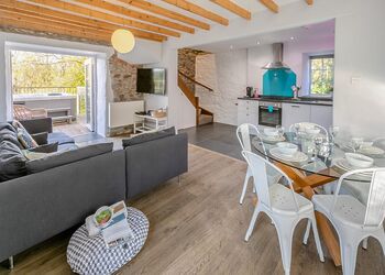 Hayloft Cottage - Kilminorth Cottages, Watergate, Looe