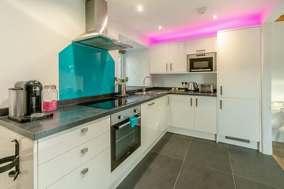 Hayloft Cottage - Kilminorth Cottages, Watergate, Looe