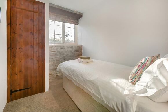 Hayloft Cottage - Kilminorth Cottages, Watergate, Looe