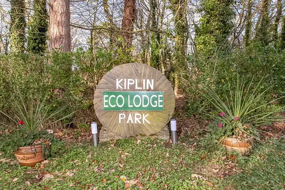 Kiplin Lodges, Kiplin Lodges