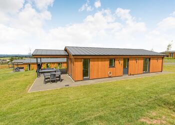 Autograph 2 Bed - Knights Lodges, Bretby, Derbyshire