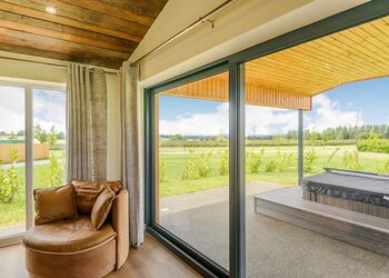 Autograph 3 Bed - Knights Lodges, Bretby, Derbyshire