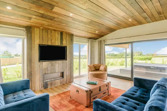 Autograph 3 Bed - Knights Lodges, Bretby, Derbyshire