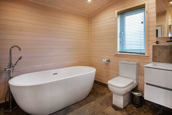 Mulberry Lodge - Knights Lodges, Bretby, Derbyshire