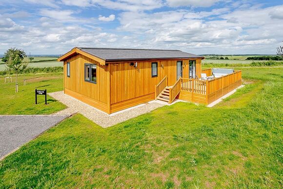 Knights Lodges (Pet) - Knights Lodges, Bretby, Derbyshire