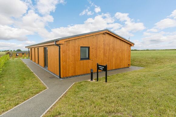 Autograph 3 Bed - Knights Lodges, Bretby, Derbyshire