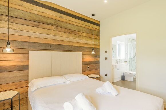 Autograph 3 Bed - Knights Lodges, Bretby, Derbyshire