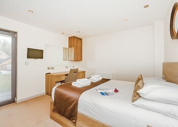 Millington Deluxe Lodge - Kilnwick Percy Resort, Pocklington, York