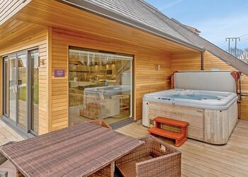 York Deluxe Lodge - Kilnwick Percy Resort, Pocklington, York