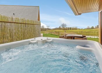 York Deluxe Lodge - Kilnwick Percy Resort, Pocklington, York