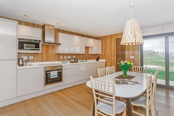 Millington Deluxe Lodge - Kilnwick Percy Resort, Pocklington, York