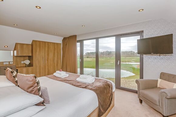 Millington Deluxe Lodge - Kilnwick Percy Resort, Pocklington, York