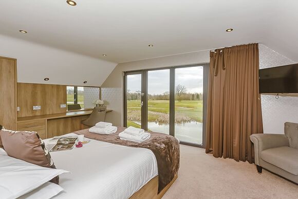 York Deluxe Lodge - Kilnwick Percy Resort, Pocklington, York