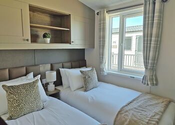 Dynasty Lodge - King Richard’s Country Lodges, Earl Shilton