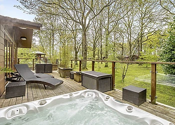 Ladera Luxury Lodge 2 - Ladera Retreat Lodges, Eaton, Congleton