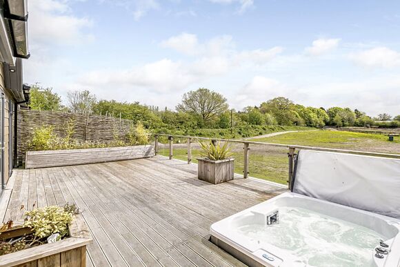 Aspen Views - Ladera Retreat Lodges, Eaton, Congleton