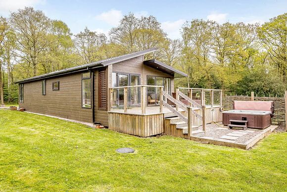 Ladera Luxury Lodge 3 - Ladera Retreat Lodges, Eaton, Congleton