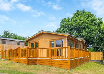 Meadow 3 (Pet) - Lady&rsquo;s Mile Holiday Park, Dawlish