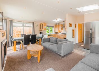 Meadow 3 (Pet) - Lady&rsquo;s Mile Holiday Park, Dawlish