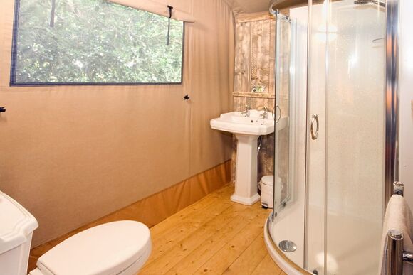 Safari Tent 3 Bed - Lady&rsquo;s Mile Holiday Park, Dawlish