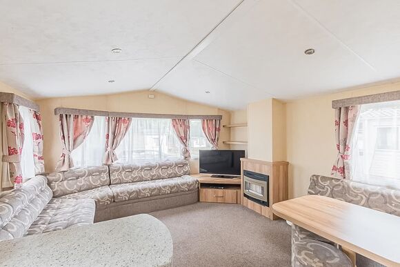 Chestnut (Pet) - Lady&rsquo;s Mile Holiday Park, Dawlish