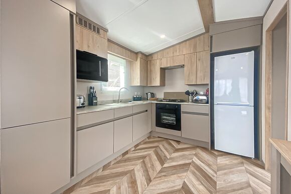 The Firs (Pet), Firs Premier - Lady&rsquo;s Mile Holiday Park, Dawlish