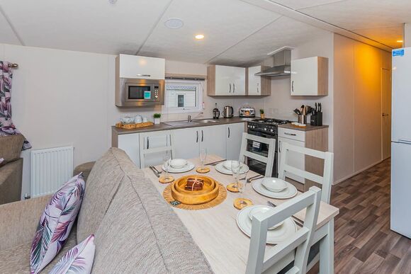 Sycamore Premier (Pet) - Lady&rsquo;s Mile Holiday Park, Dawlish