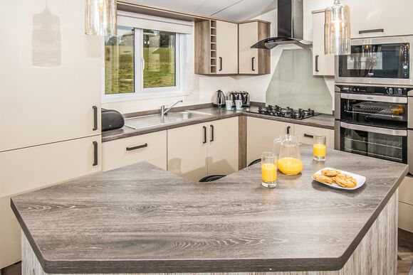 Dolphin Lodge - Ladram Bay Holiday Park, Budleigh Salterton