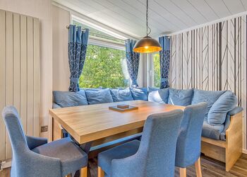 Luxury 2 bed Hot Tub Lodge (Pet) - Loch Awe Holiday Park, Bridge of Awe, Taynuilt, Argyll