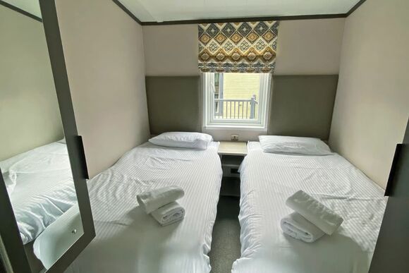 Luxury Lodge 2 (Pet) - Loch Awe Holiday Park, Bridge of Awe, Taynuilt, Argyll