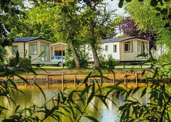 Lakeside Holiday Park photo 1
