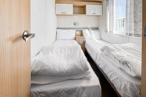 Heron 8 PF - Lakeside Holiday Park, Burnham-on-Sea