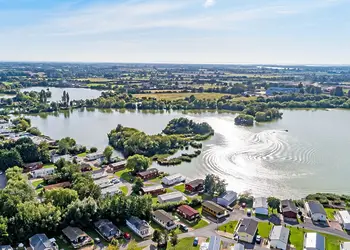 Chichester Lakeside Holiday Park, Chichester