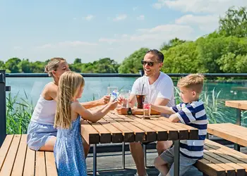 Chichester Lakeside Holiday Park, Chichester