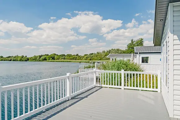 Chichester Lakeside Holiday Park